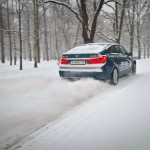 Тест драйв BMW 5 GT в снежных сугробах