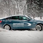 Тест драйв BMW 5 GT в снежных сугробах