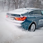 BMW 5 GT в снегу
