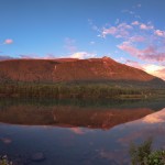 Фьорд в закатных лучах